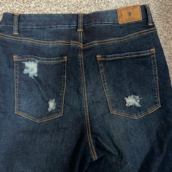 U.S.Polo Assn jeans, size 14. Inseam 27, high-rise, cotton spandex polyester - Picture 7 of 8